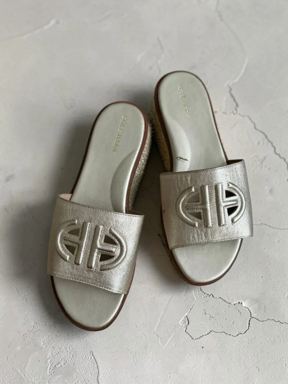 COLE HAAN Gold Leather Slide Sandals Size 10